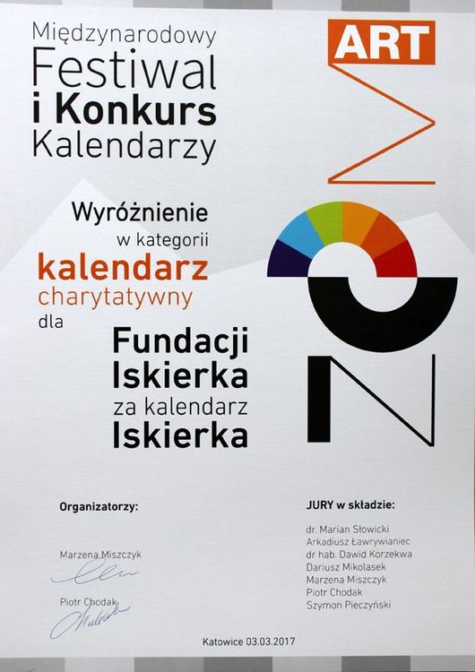 Wyróżnienie 2017 i II miejsce 2018 i 2019 w Międzynarodowym Konkursie "Zoom-Art" za kalendarz charytatywny
